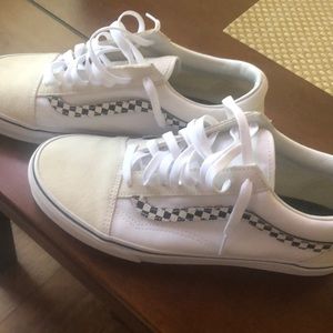 Men’s Vans White Size 11. Worn 1x